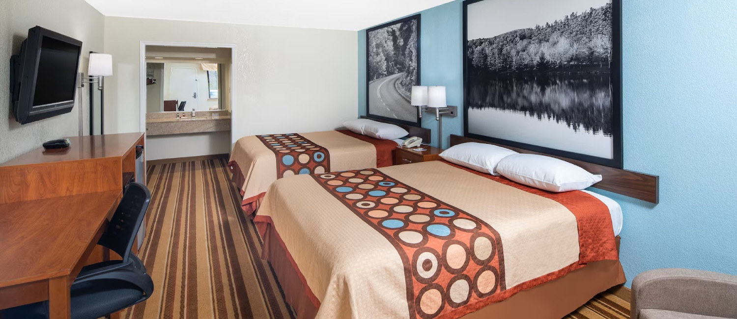 ENJOY A RELAXING STAY IN WITH OUR SPACIOUS GUESTROOMS